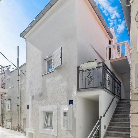 Apartments by the sea Baska Voda, Makarska - 17570 Bagian luar foto
