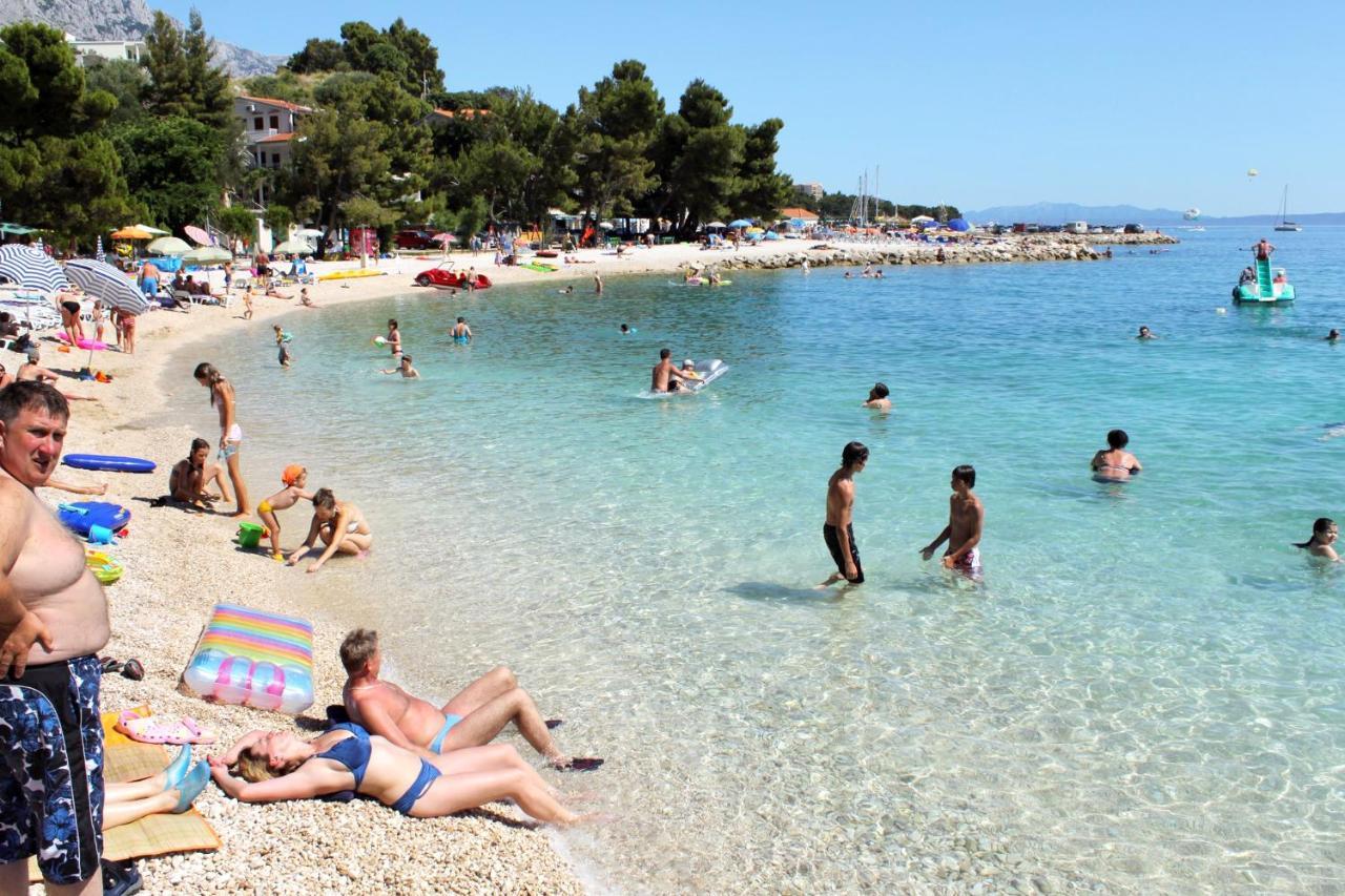 Apartments by the sea Baska Voda, Makarska - 17570 Bagian luar foto