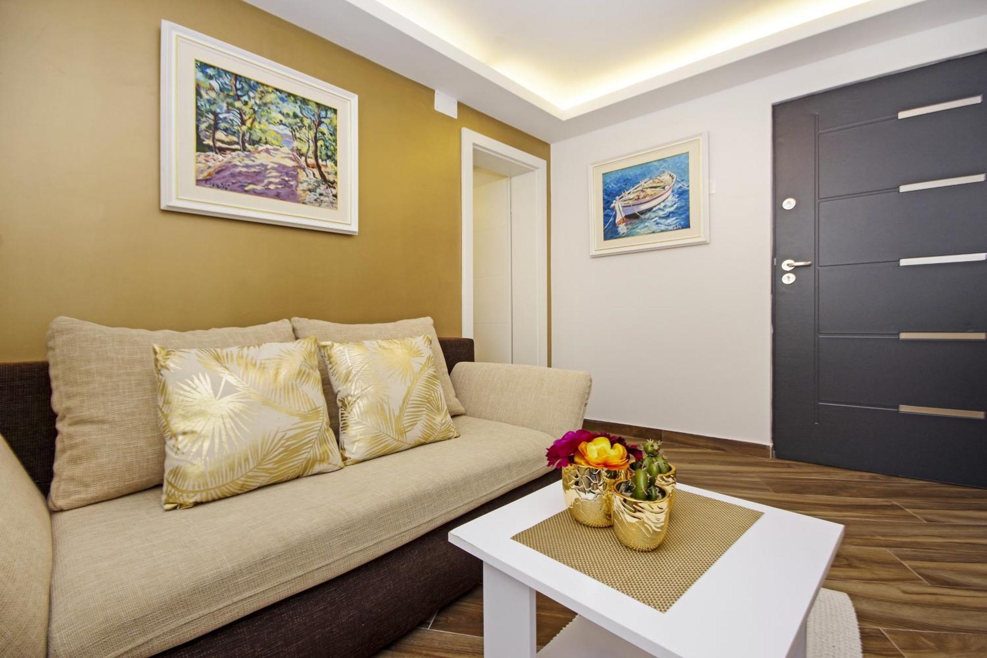 Apartments by the sea Baska Voda, Makarska - 17570 Ruang foto