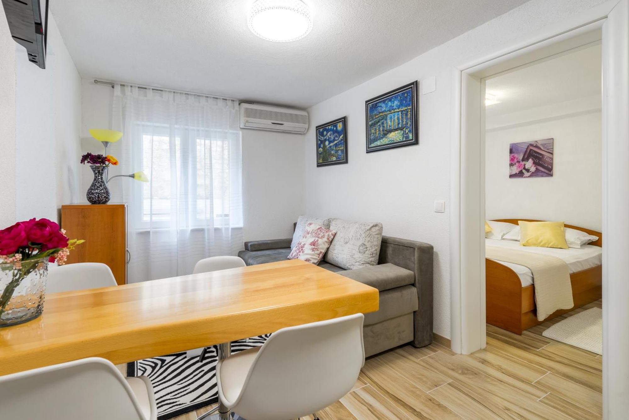 Apartments by the sea Baska Voda, Makarska - 17570 Ruang foto